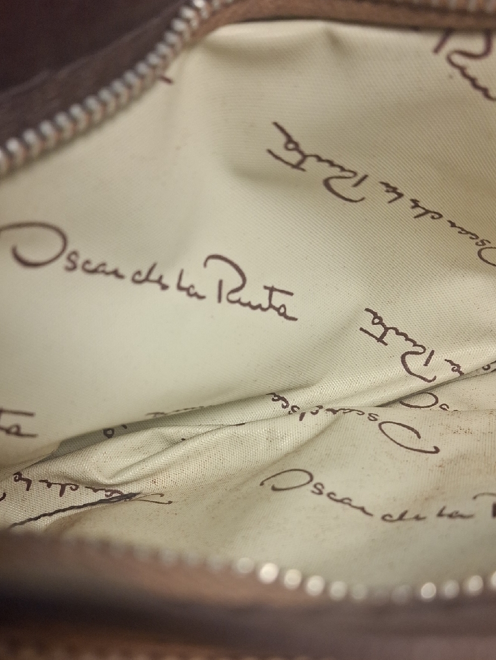 vintage Oscar de la Renta Cream and Brown Signature Lined Pouch - Picture 3 of 9